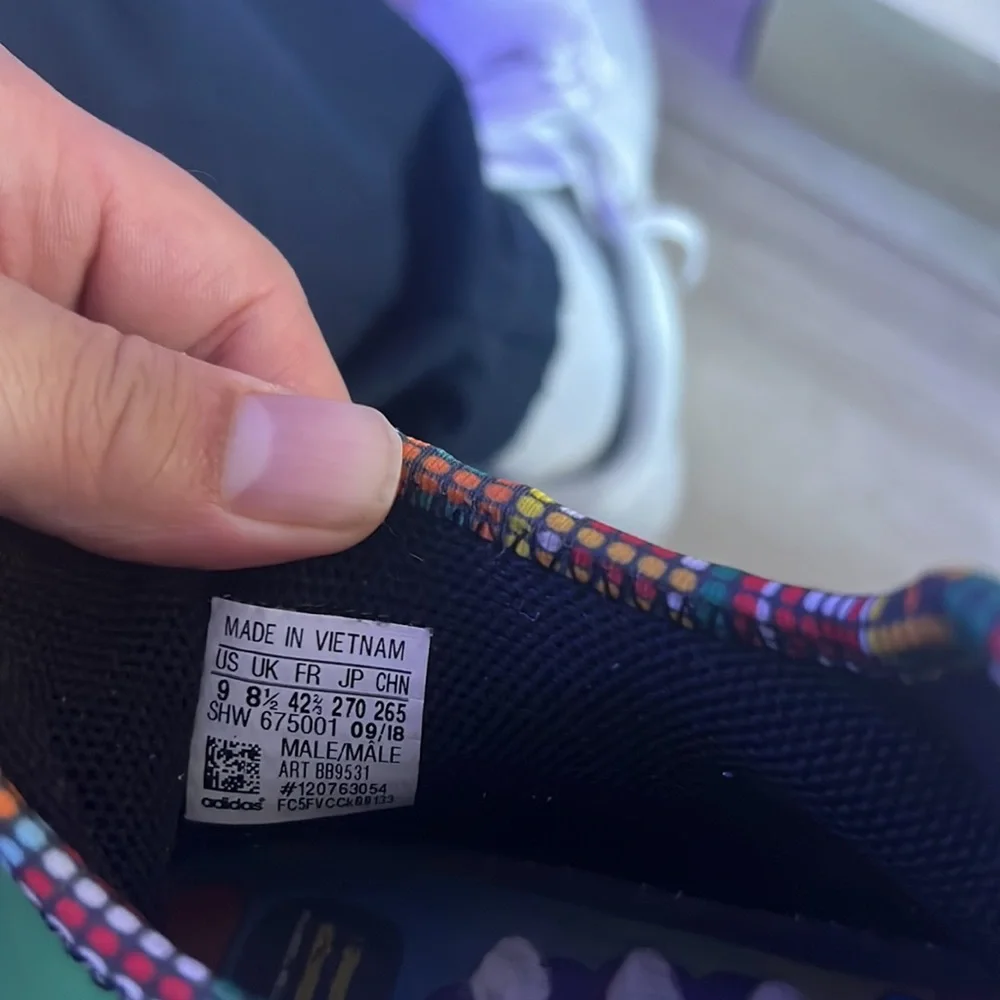 Adidas - Picture 5 of 6